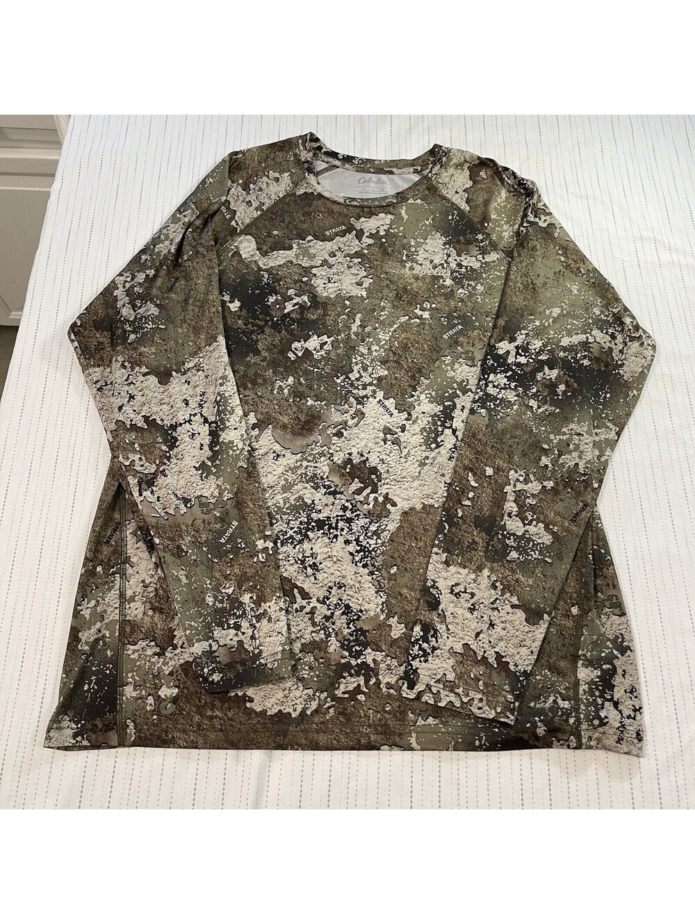 Cabela’s Men's Long Sleeve Shirt Size Large Strata Camo Pattern Lightweight Hun